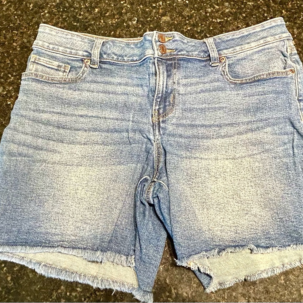 Maurices Denim Blue Women's Shorts
